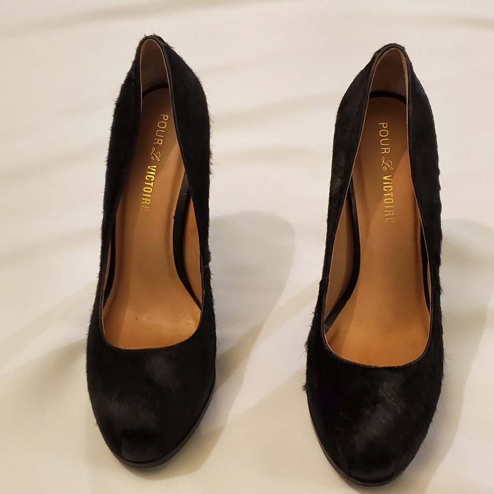 Pour le victorie ivette black calf hair platforms